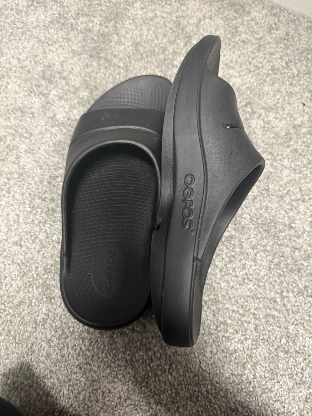 OOFOS Black Slide Sandals